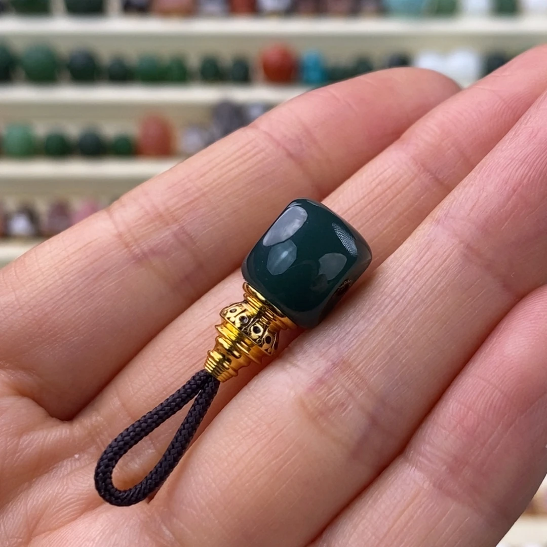 翡翠18K金镶嵌颈饰三通