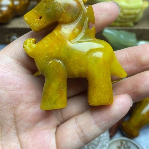 蛇纹石玉未镶嵌颈饰29