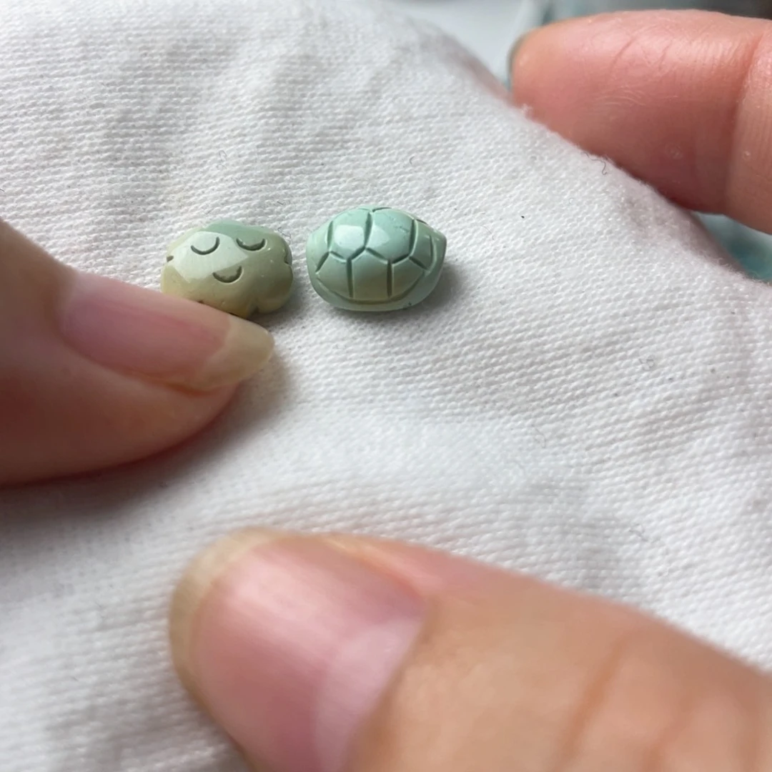 南红玛瑙配饰未镶嵌