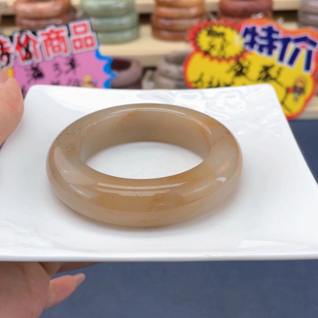 【闪购商品】石英质玉手镯未镶嵌惜*