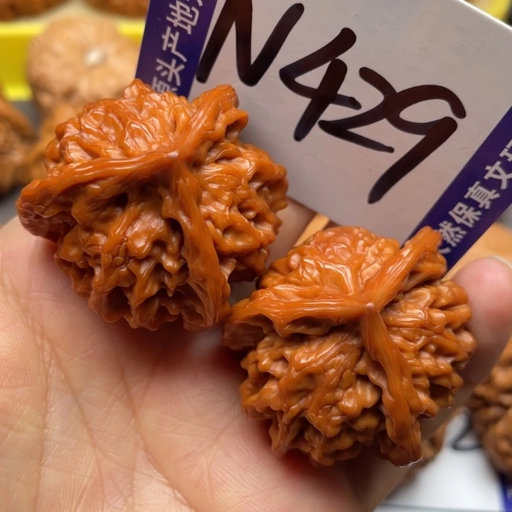 文玩核桃把件三棱38