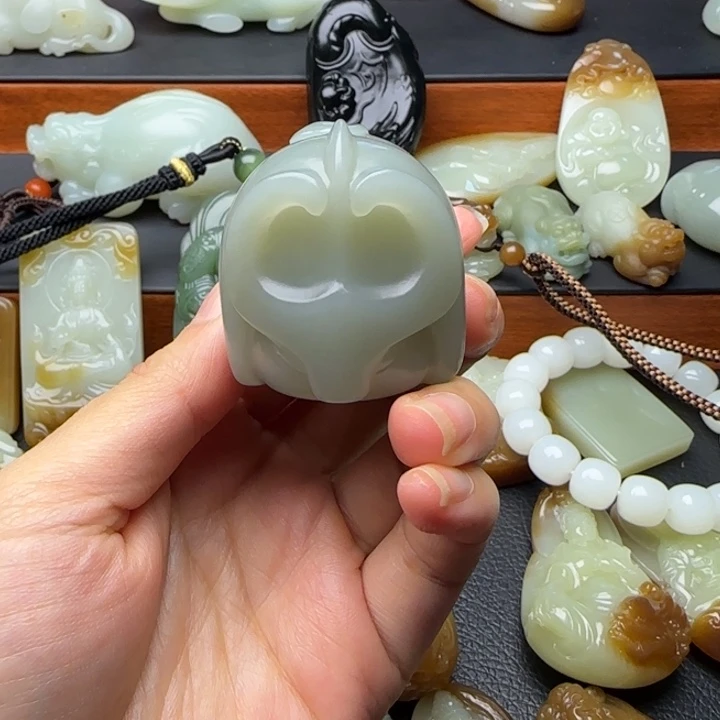 山***众和田玉（糖玉）未镶嵌挂件