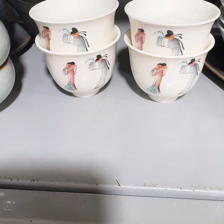 主人杯一哈，瓷。。。