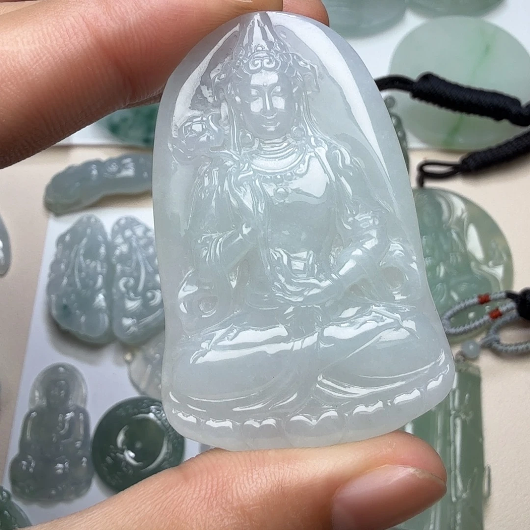 翡翠未镶嵌颈饰天然缅甸翡翠A冰种观音