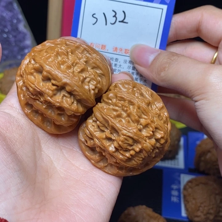 吊坠文玩核桃44全品三角白s132