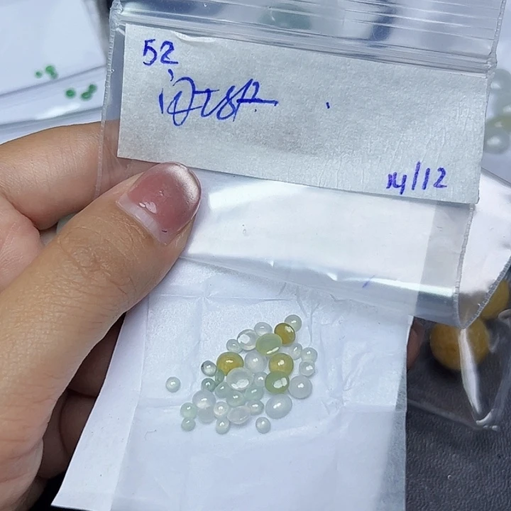 未镶嵌定制翡翠不