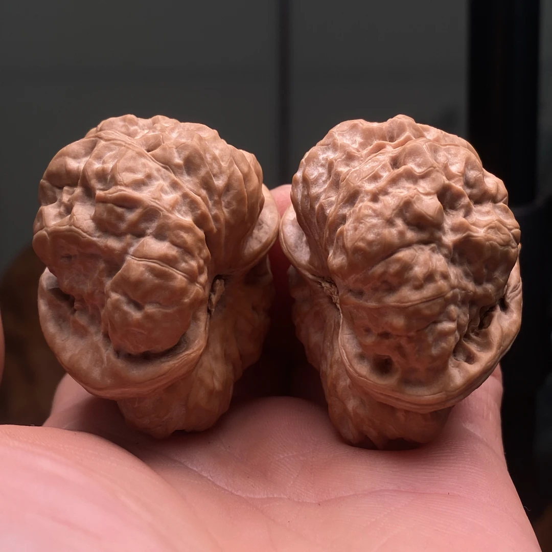 编号25106，边43肚43！三角肥蛙，板板正正！单只修尖，一只全品下拉详