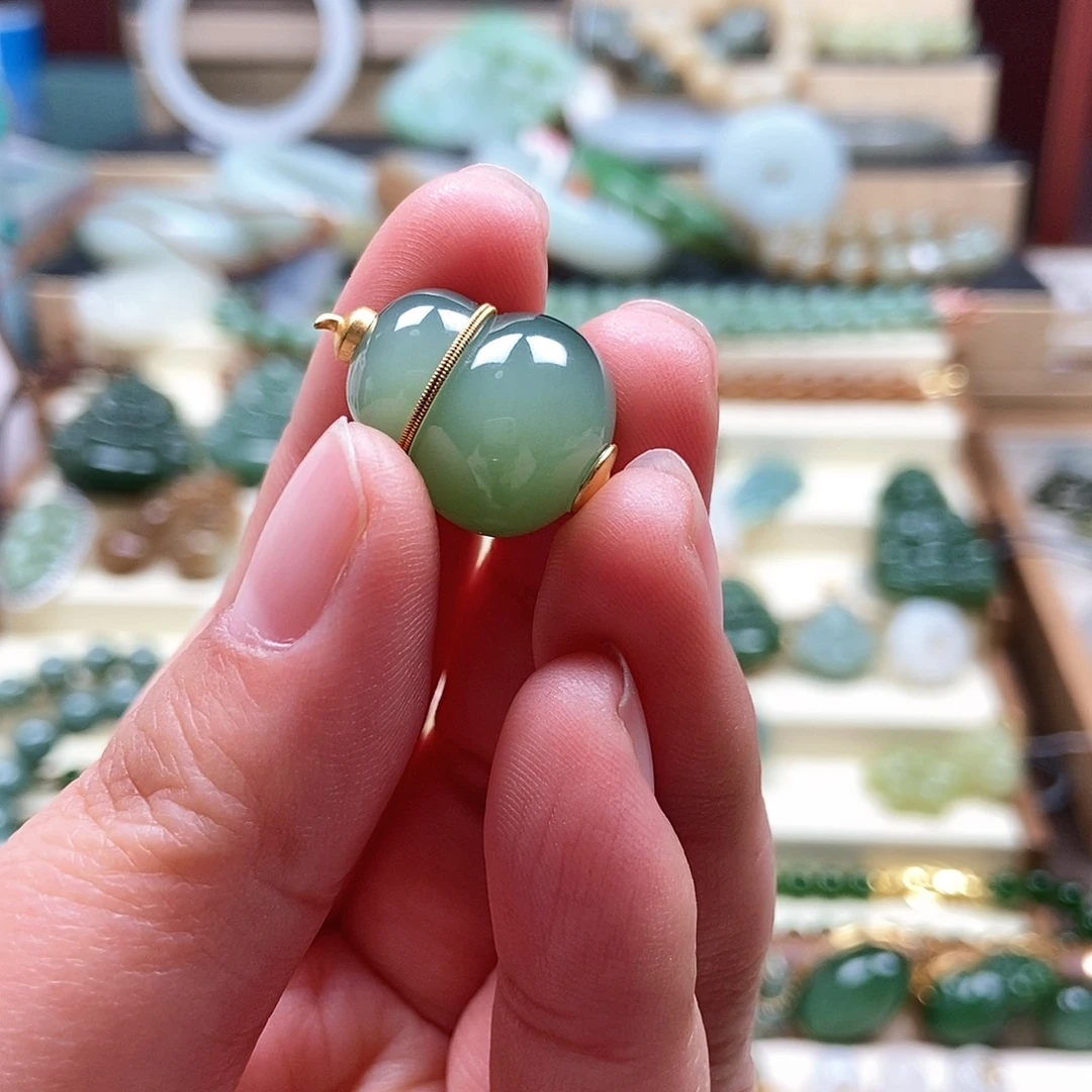 吊坠(不含链)18K金镶嵌和田玉