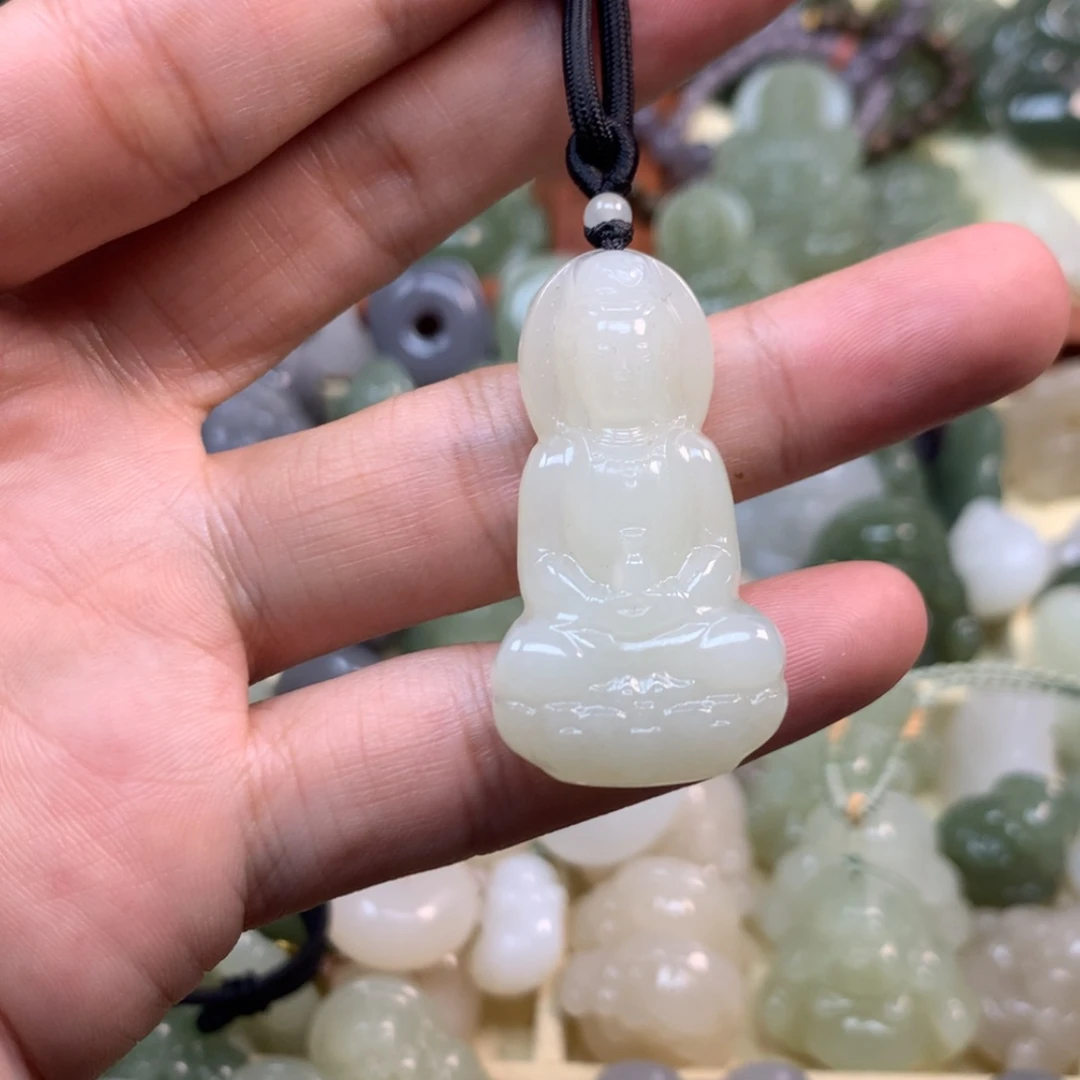 【闪购商品】颈饰未镶嵌和田玉