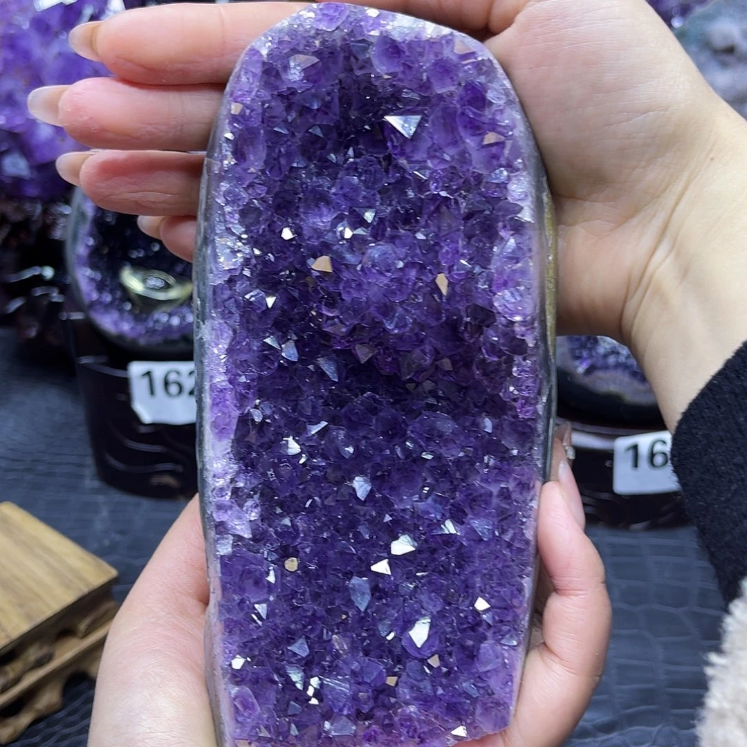 紫晶大型摆件（非配饰）未镶嵌