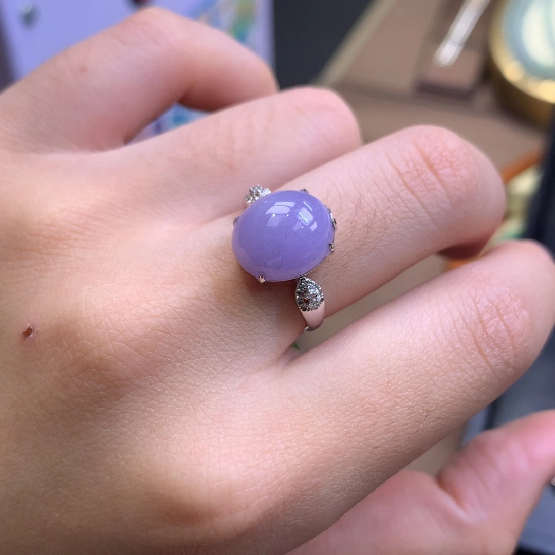 翡翠18K金镶嵌颈饰翡翠