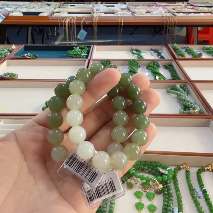 未镶嵌手串和田玉极冰晴渐变手串多样性发货 拍一发一