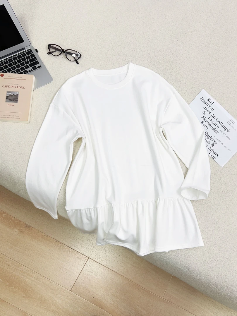 【女王洛克】早春款韩版时尚简约百搭圆领打底衫长袖上衣LK81429