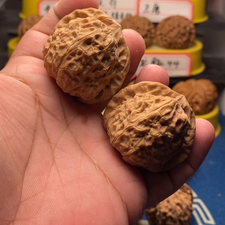 文玩核桃吊坠南瓜墩