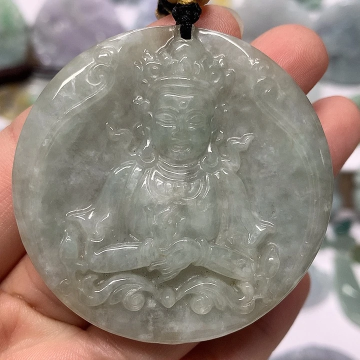 翡翠未镶嵌颈饰观音福利