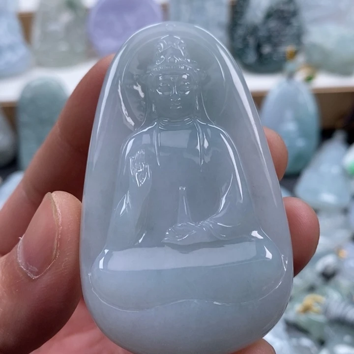 翡翠颈饰未镶嵌火**辉翡翠