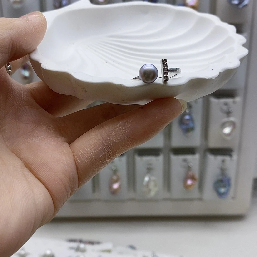 合金耳饰淡水珍珠