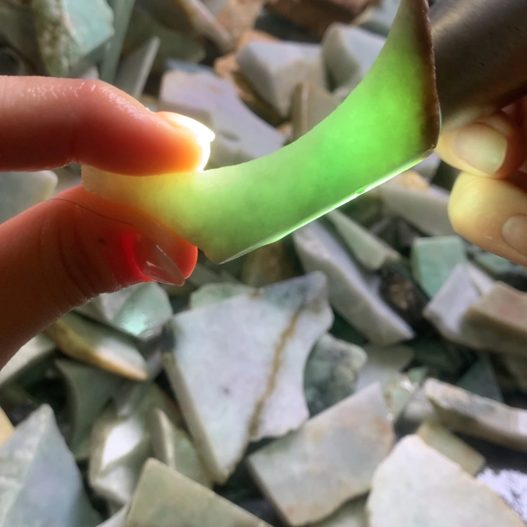 翡翠颈饰未镶嵌缅甸翡翠