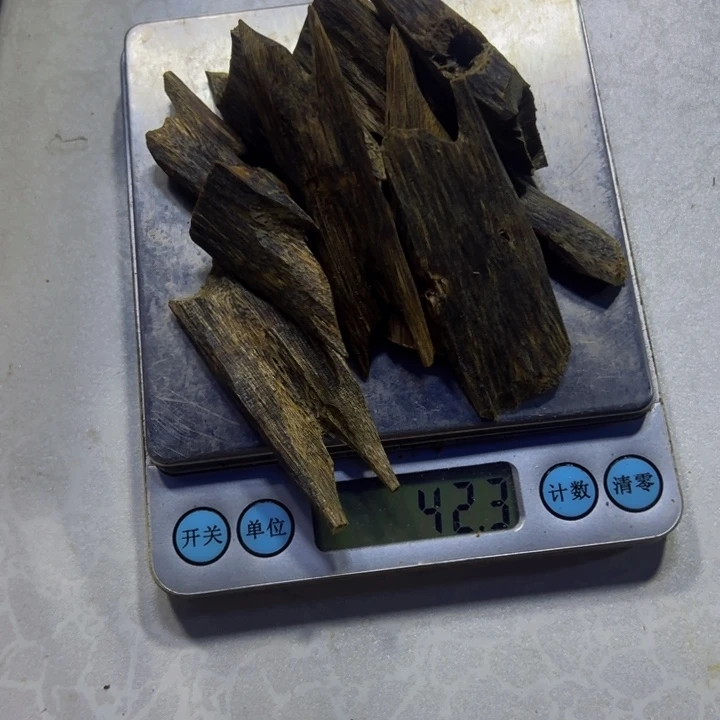 沉香沉香碎屑白露老料40克