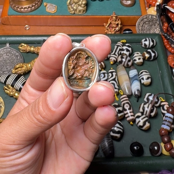 8***：铜铁合金类i 吉祥如意扎西德勒