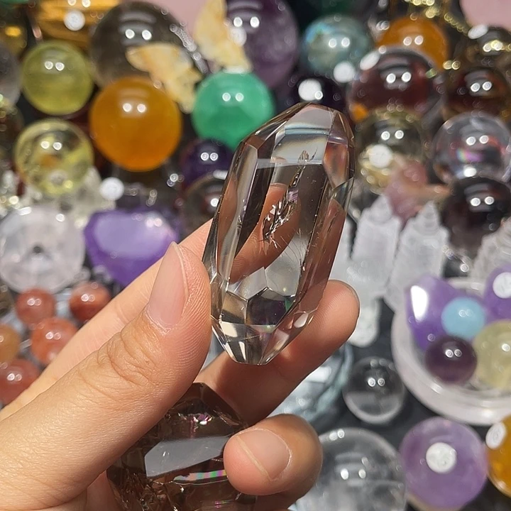 水晶珠宝半成品未镶嵌沧*微瑕