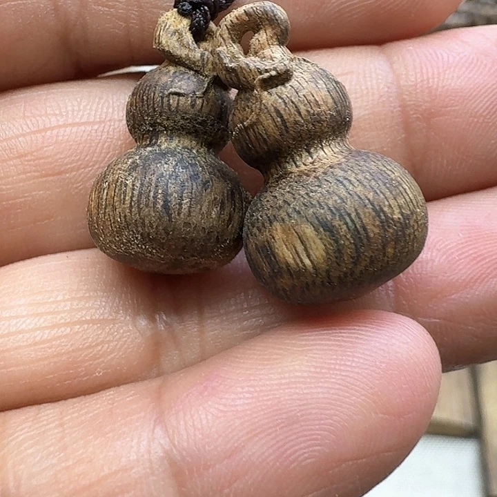 沉香沉香碎屑?****?沉香葫芦2个