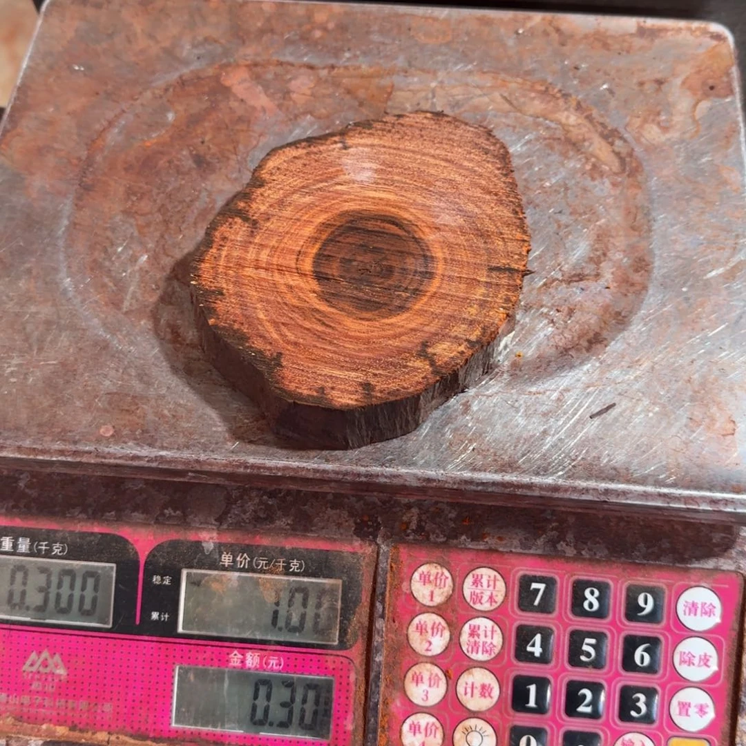 戴***戴檀香紫檀（小叶紫檀）