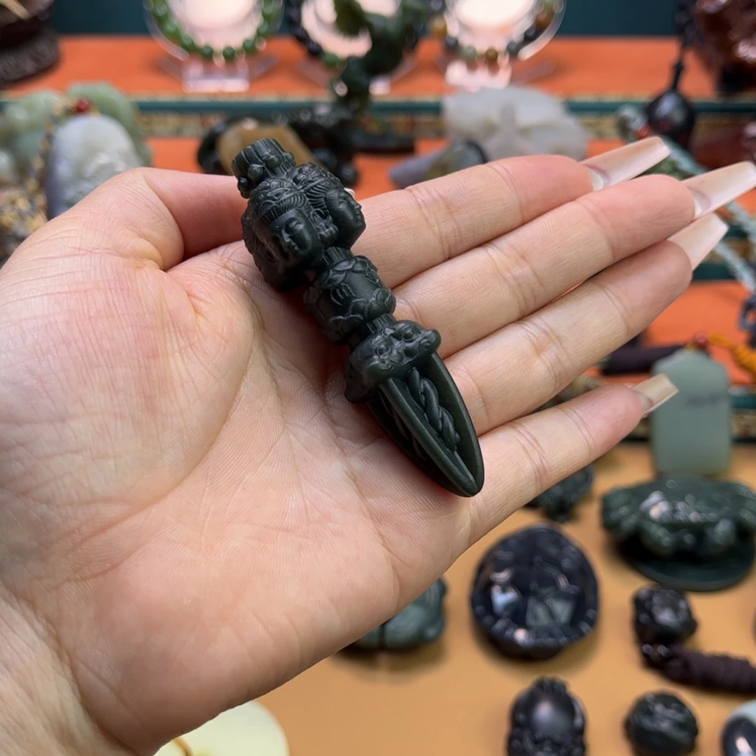 未镶嵌和田玉挂件