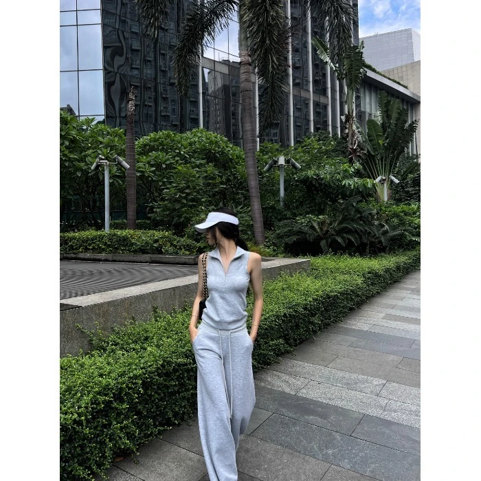 休闲运动套装修身灰色无袖针织T恤女夏季高腰微喇叭阔腿裤两件套