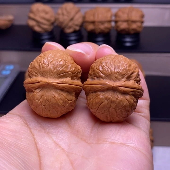 把件文玩核桃粗筋钢炮42