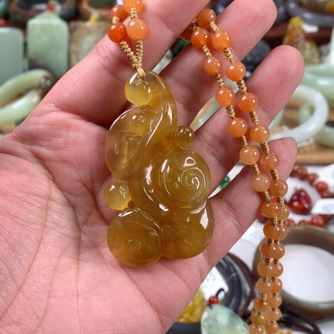 岫玉颈饰未镶嵌吊坠