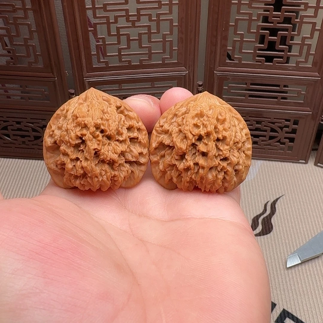 文玩核桃把件43尺满天星