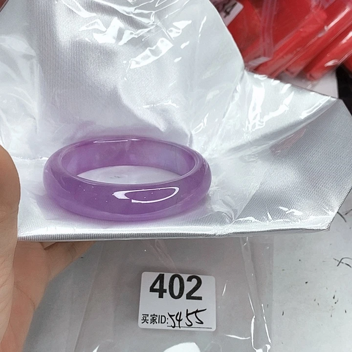 翡翠未镶嵌手镯一图一物实物为准（微瑕处理）