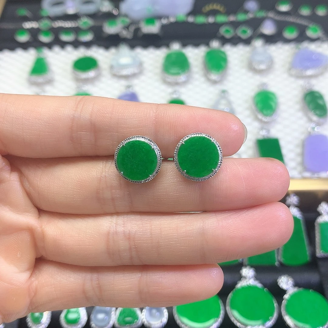 18K金镶嵌翡翠耳饰耳饰