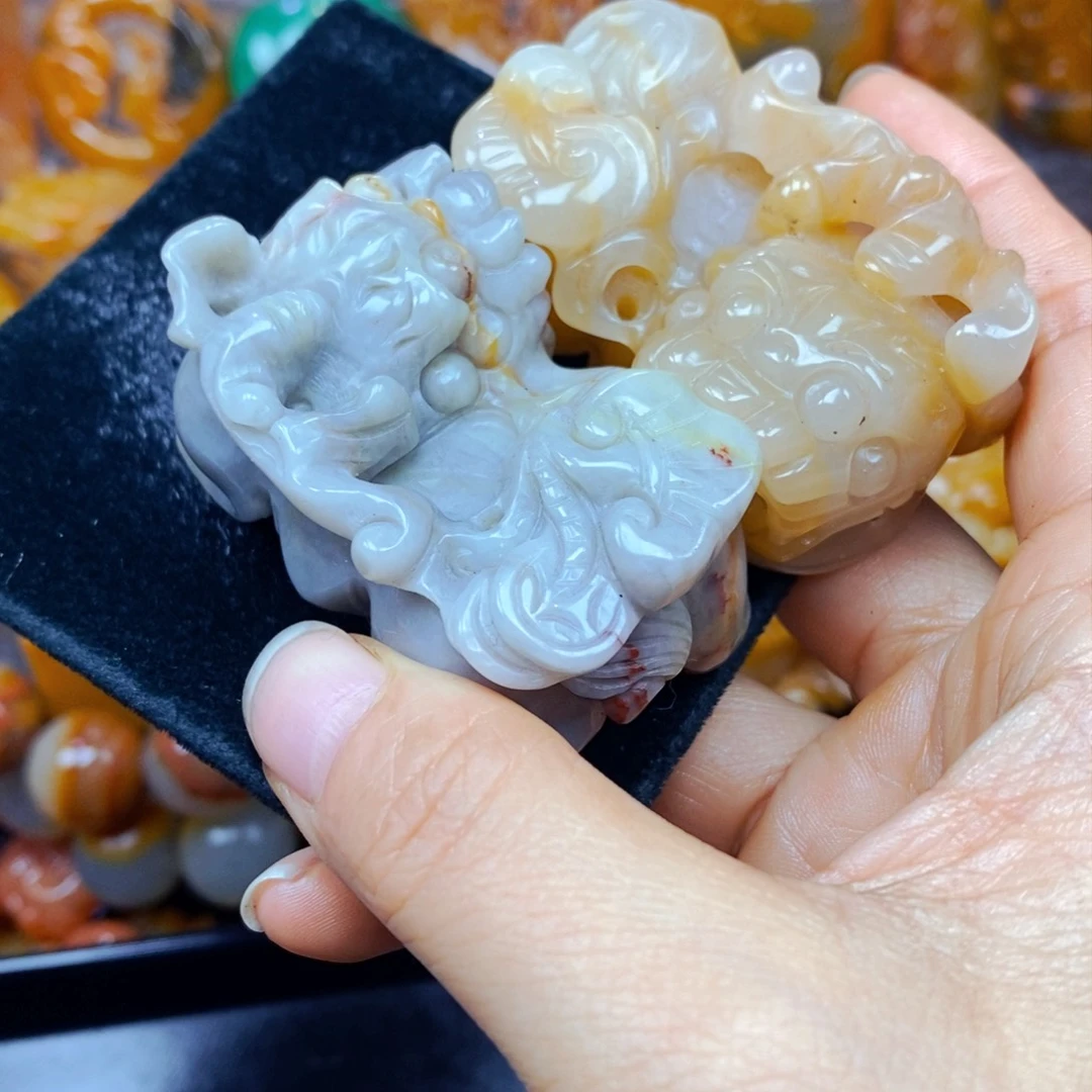 未镶嵌石英质玉（黄龙玉）吊坠(不含链)