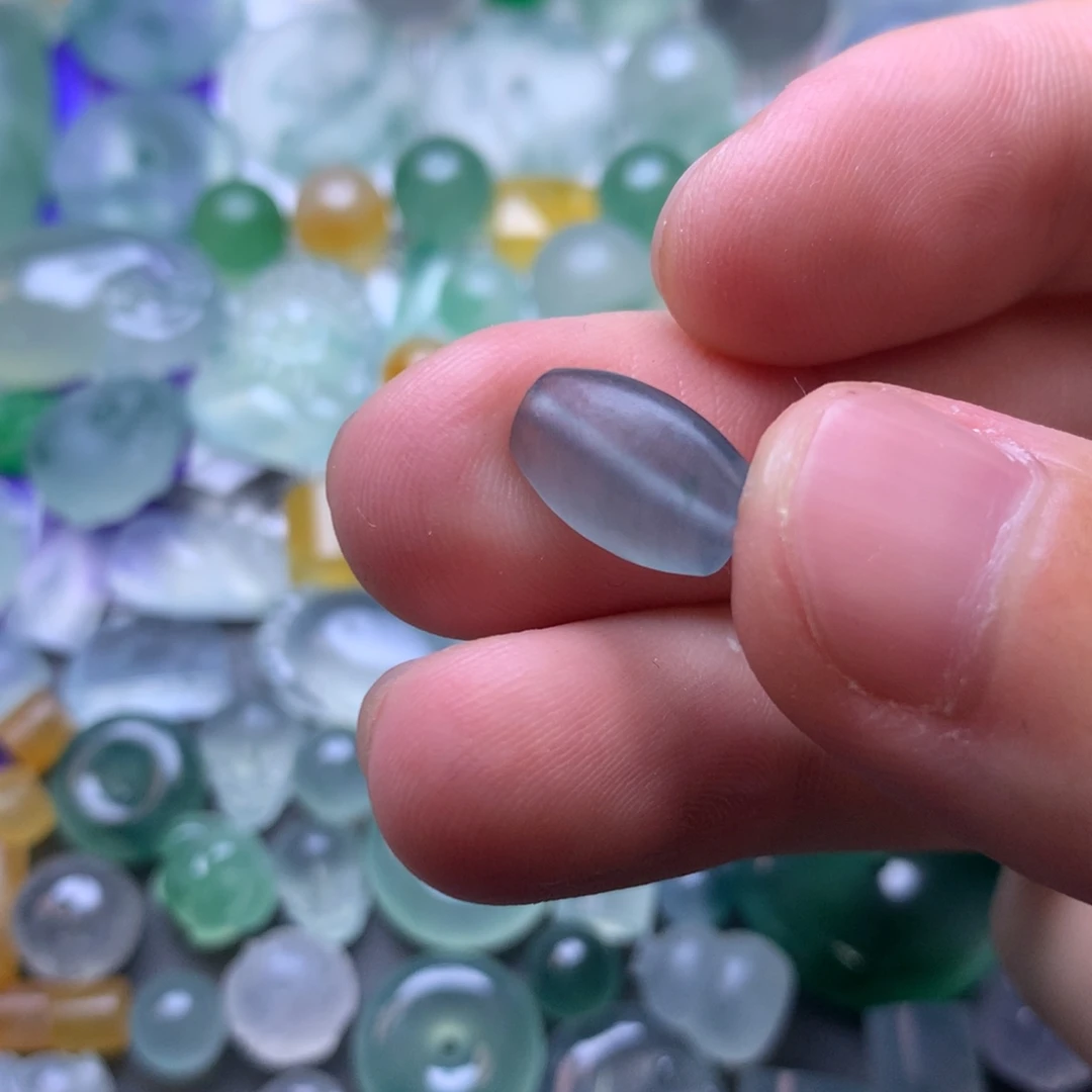 定制翡翠未镶嵌挂件