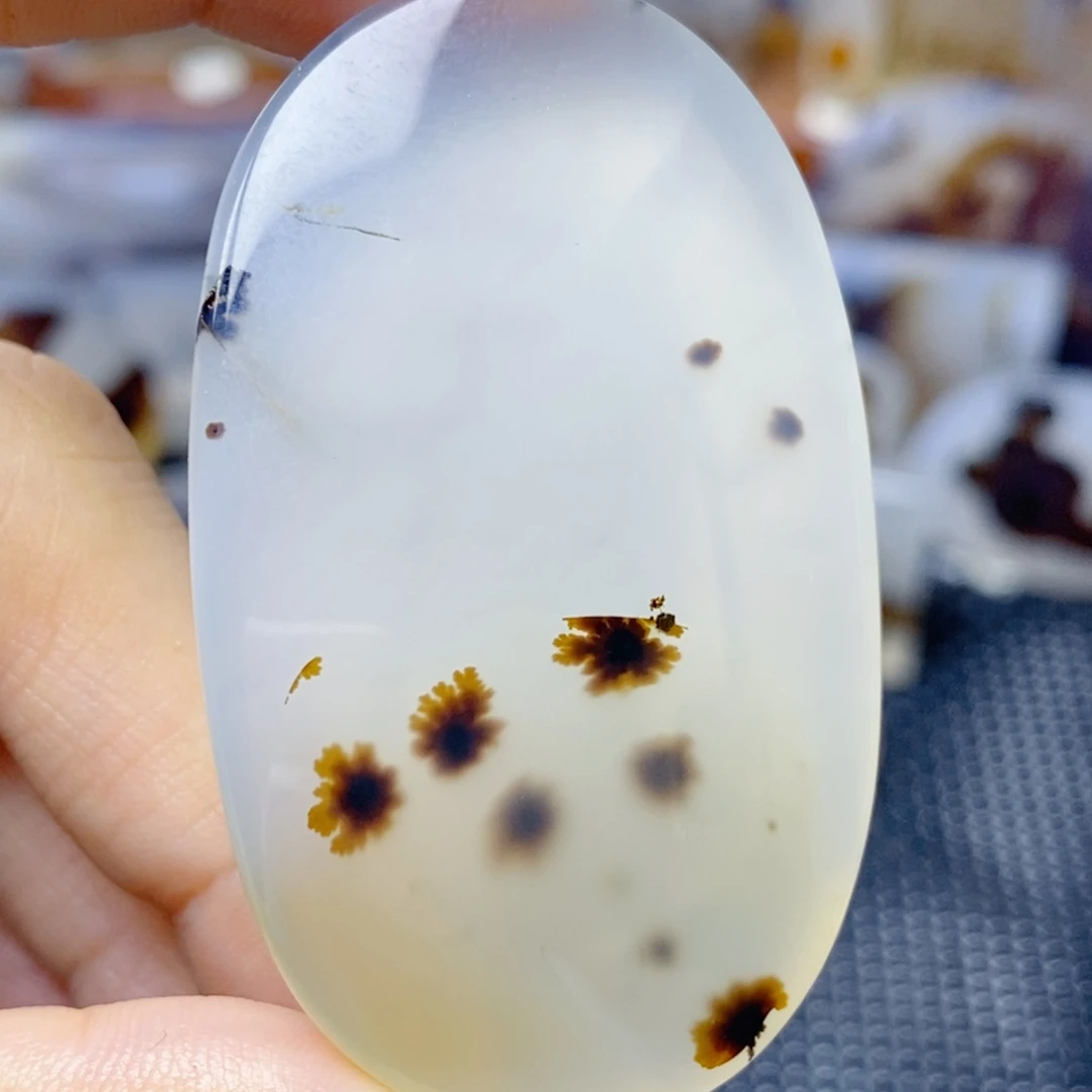 玛瑙/玉髓未镶嵌珠宝半成品
