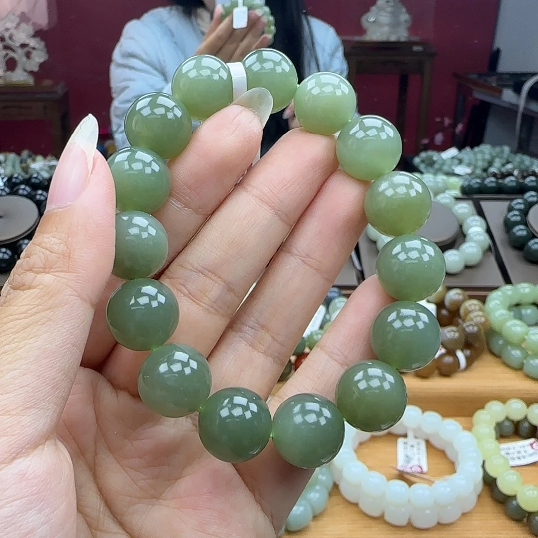 和田玉未镶嵌手串