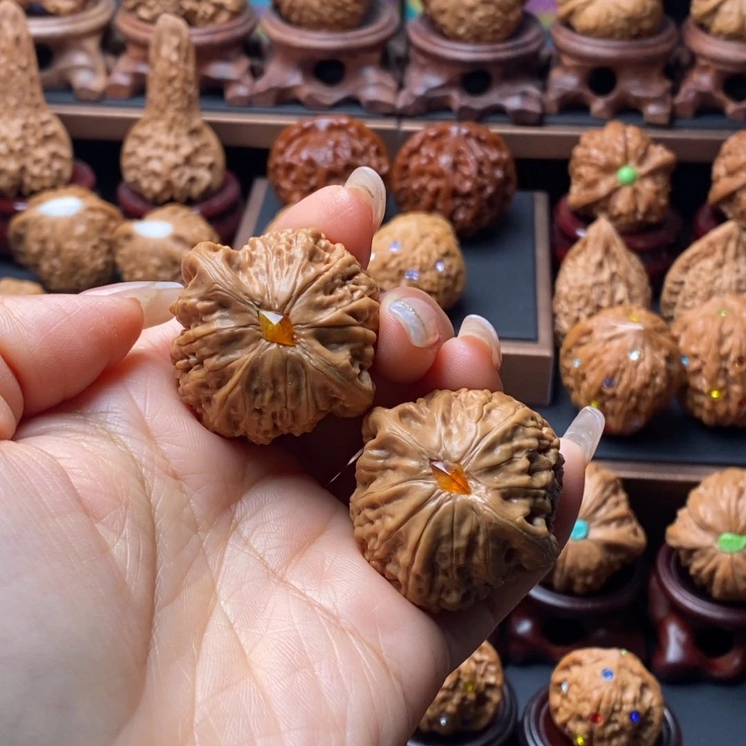 眰***恦吊坠文玩核桃铁锤