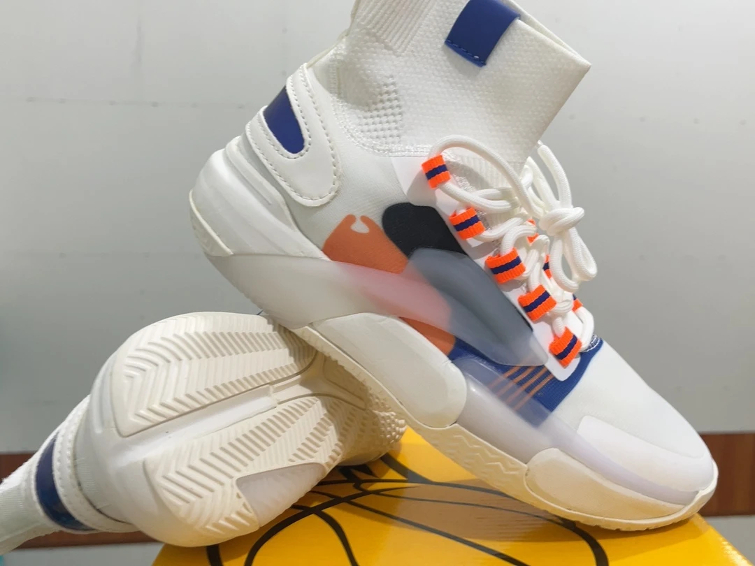 断码球鞋透气学生运动防滑男鞋减震实战网面篮球鞋耐磨运动鞋