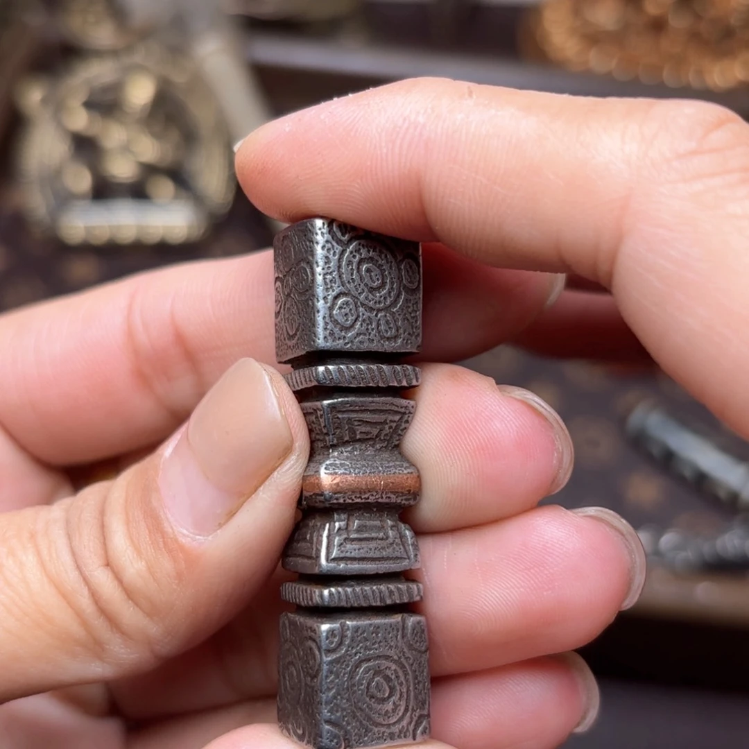 铜星月菩提吊坠项链