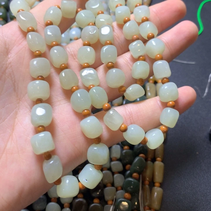 【闪购商品】和田玉未镶嵌颈饰老****）