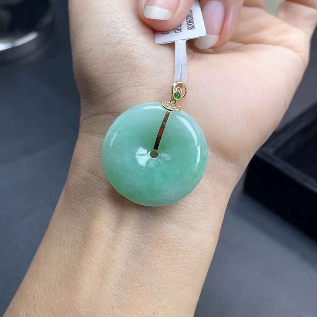 【闪购商品】翡翠颈饰18K金镶嵌14号 果绿