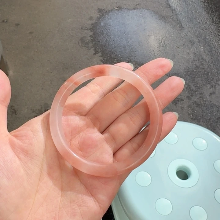 石英岩玉手镯未镶嵌