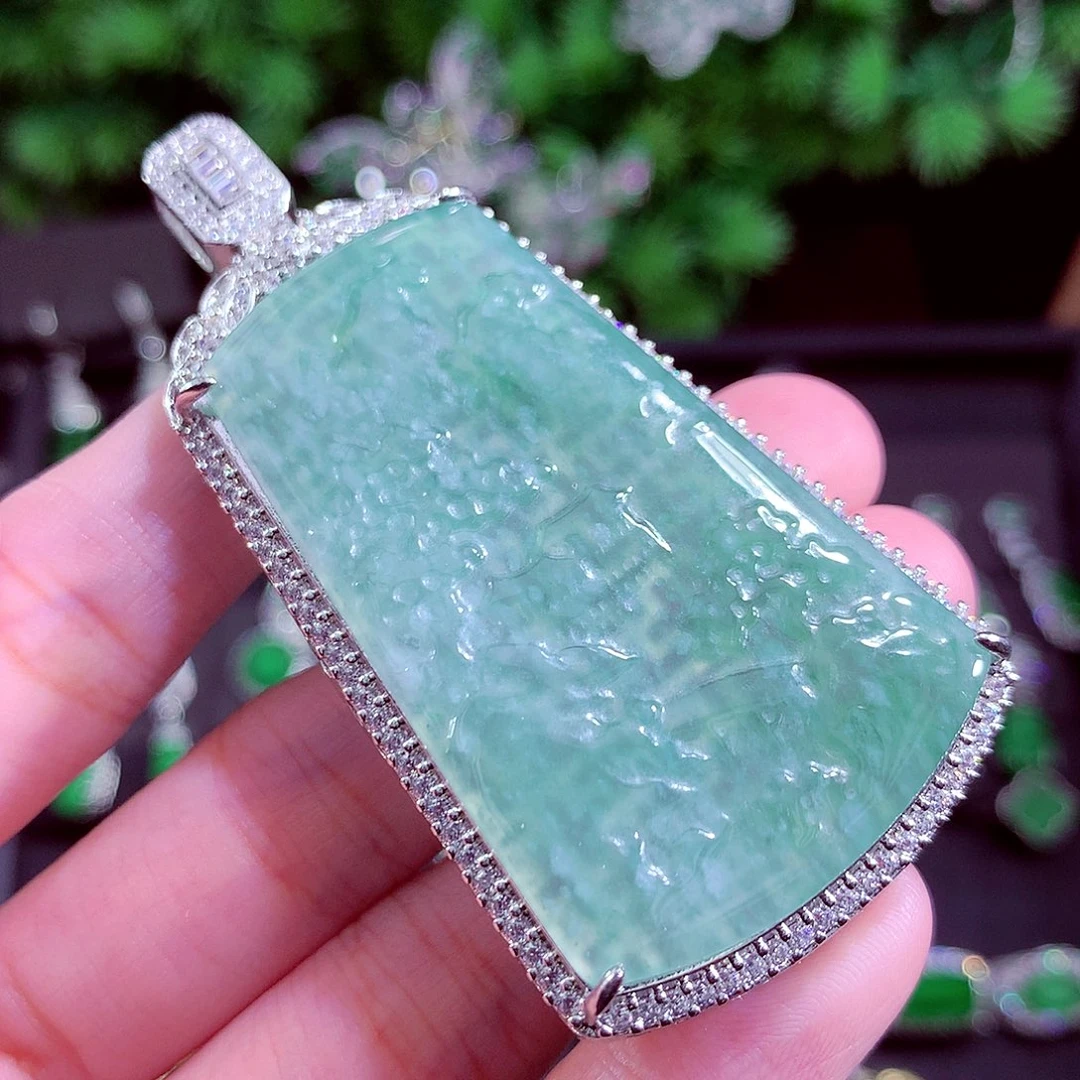 颈饰未镶嵌翡翠天然
