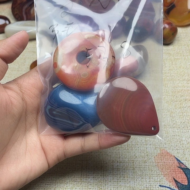 梦***生玛瑙/玉髓未镶嵌珠宝半成品