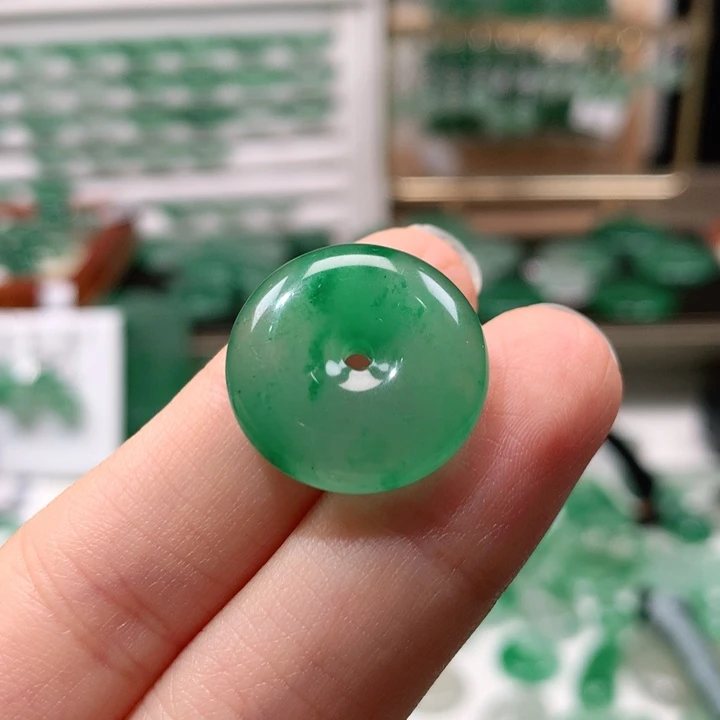 石英质玉未镶嵌颈饰❄️