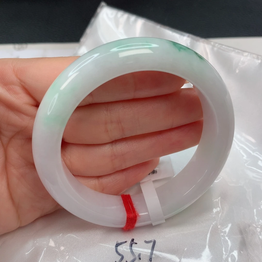 翡翠手镯未镶嵌55-56 白底青