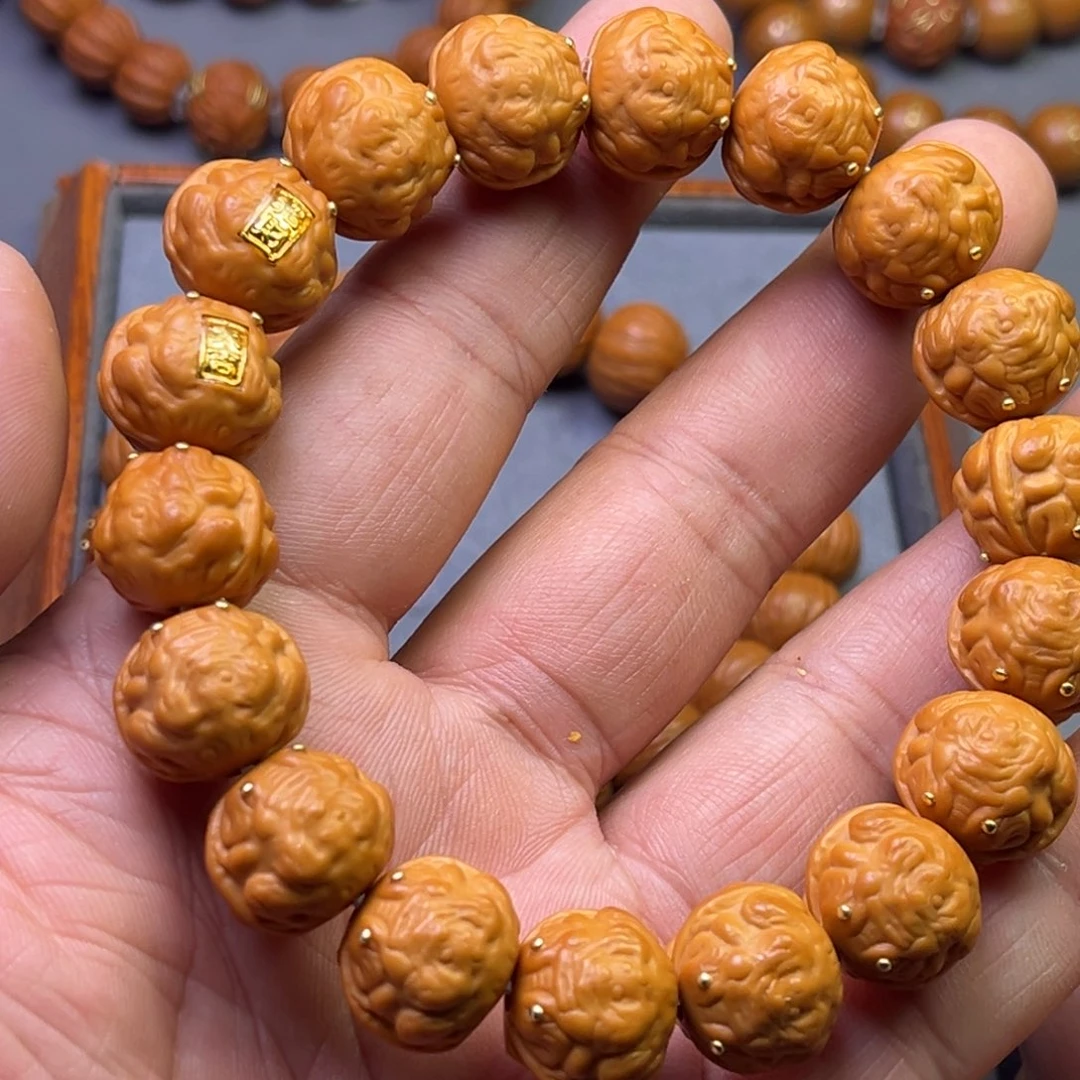 吊坠猴头核桃金蟾