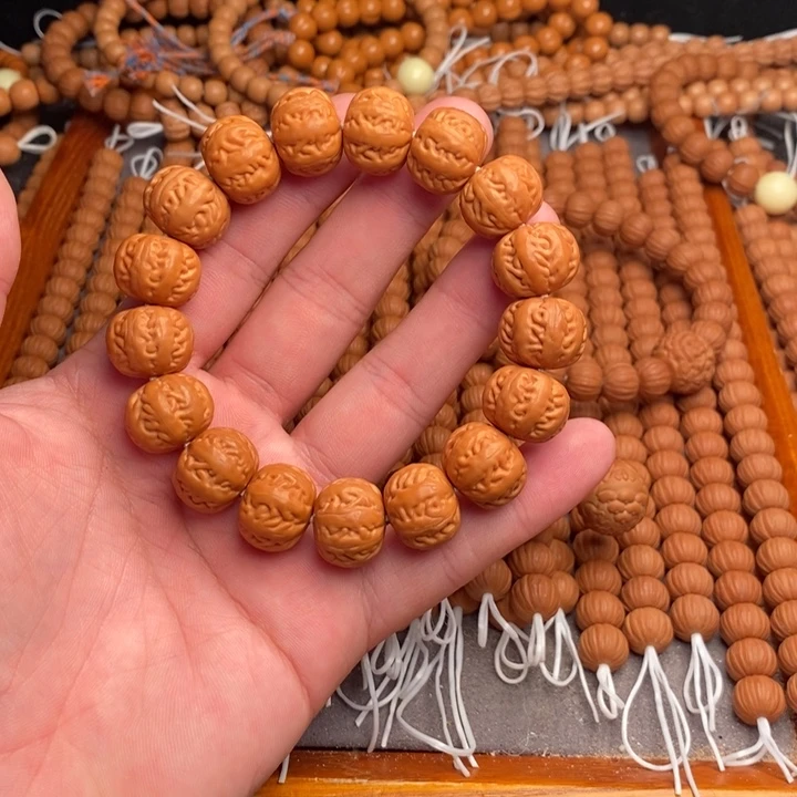 猴头核桃吊坠大八棱